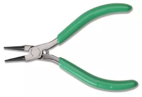 Needle-nosed Pliers - Smooth Jaw
